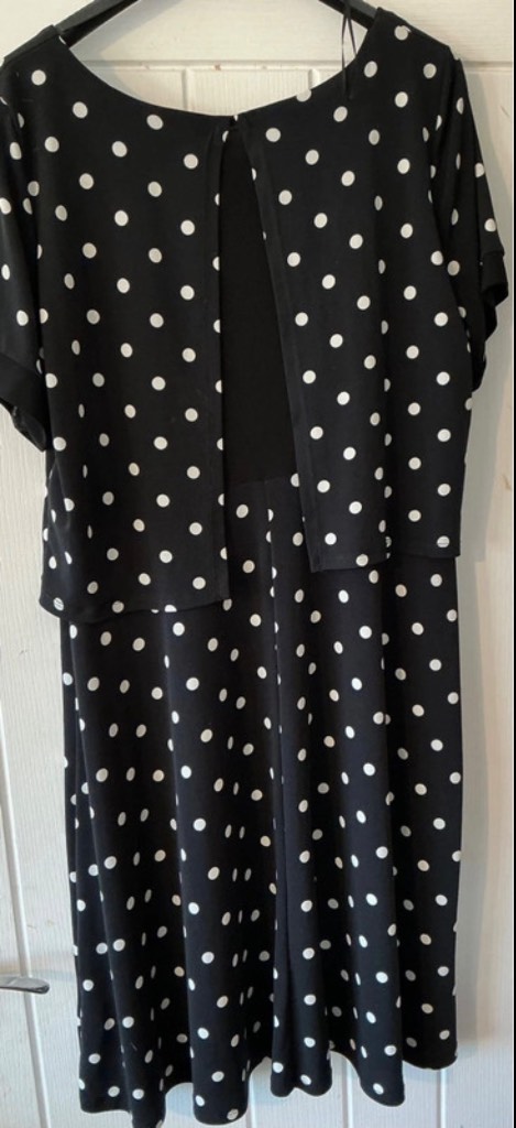 Polka dot dress size medium