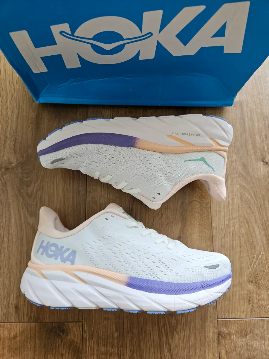 HOKA Clifton 8 Blanc Mangano UK 6 EU 39⅓ Running Shoes