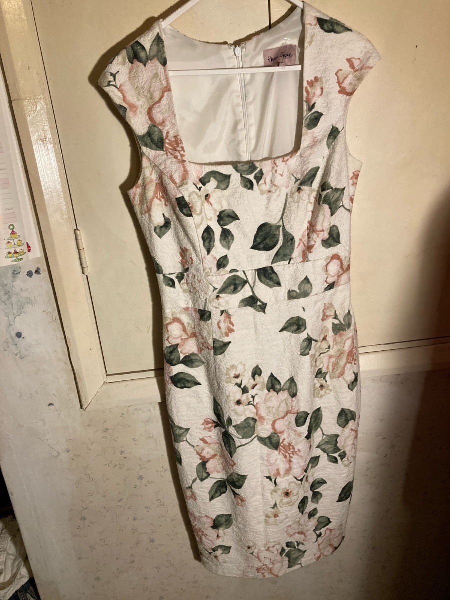 Stunning Phase Eight floral dress. 8.