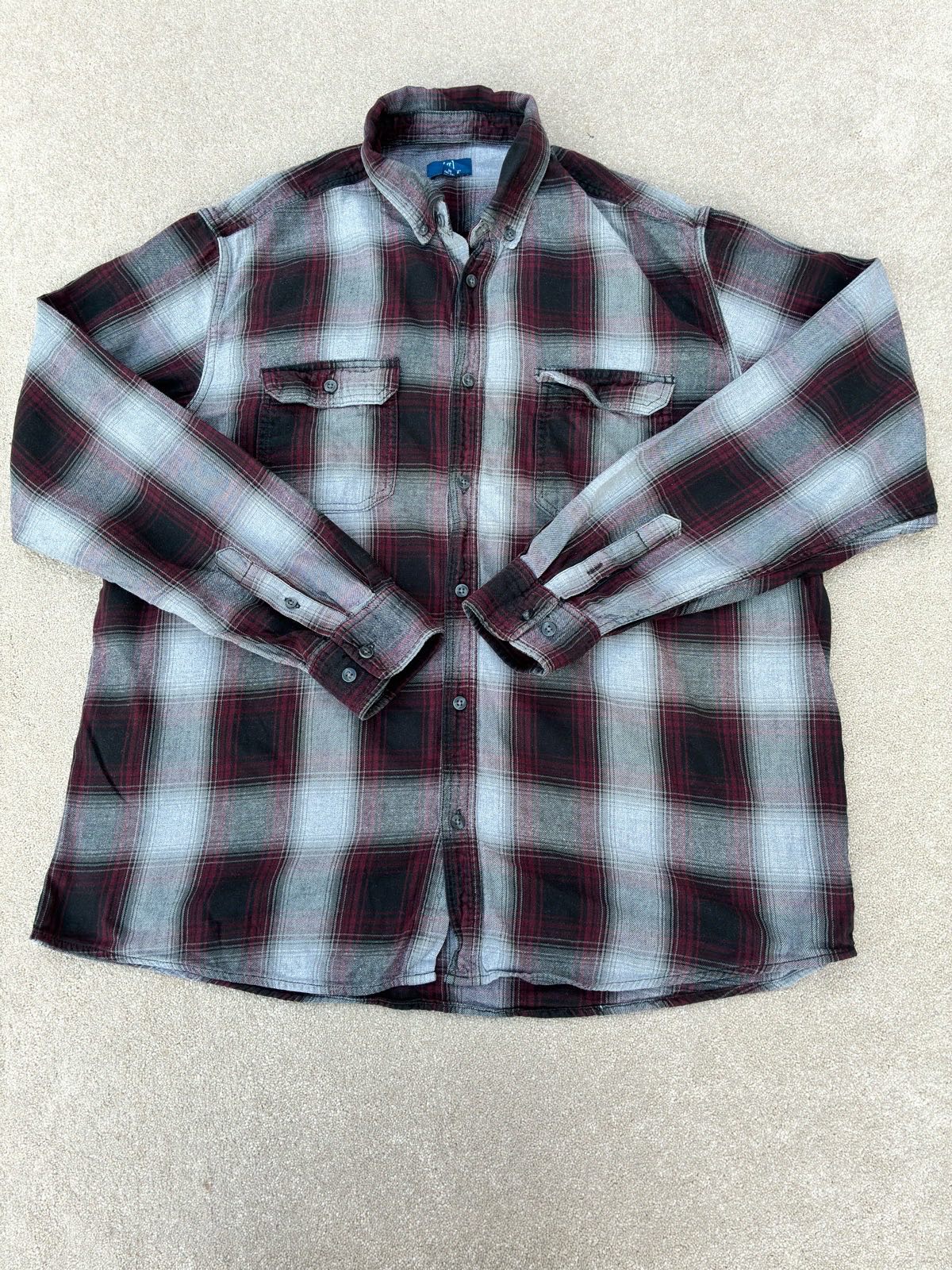 Men’s long sleeve flannel shirt