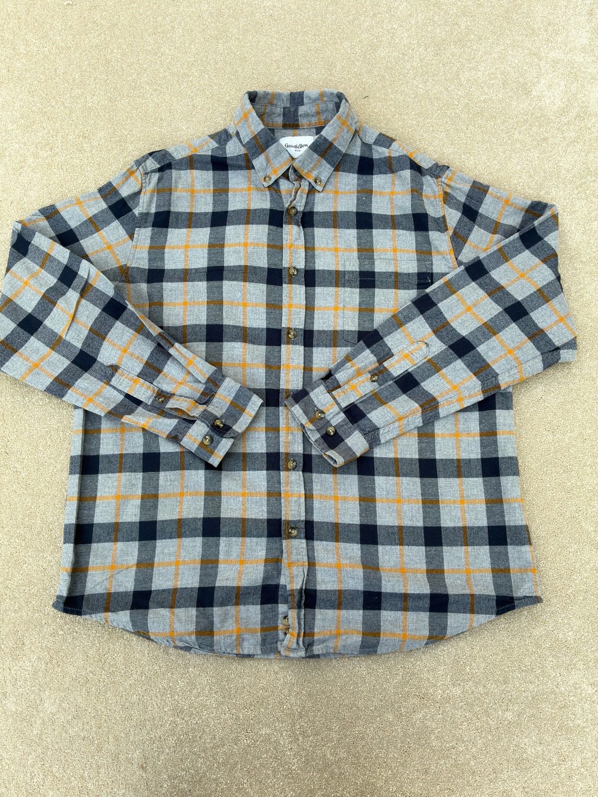 Men’s long sleeve plaid grey button down shirt