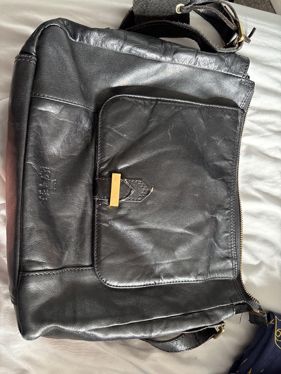 Leather handbag