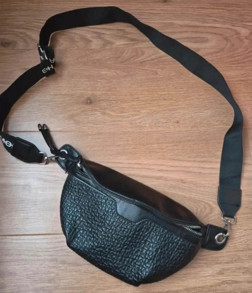 Ladies black shoulder/bum bag