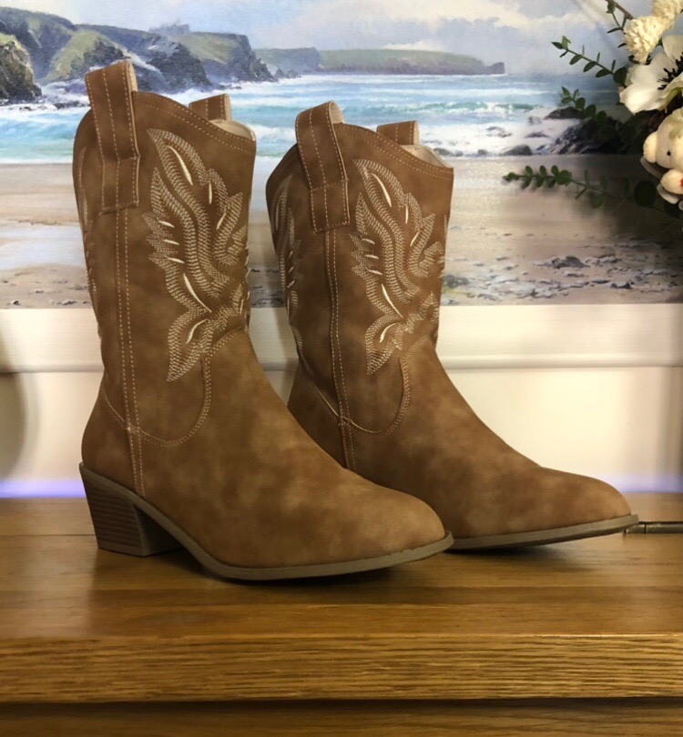 Women’s Cowboy Boots Size 7.5 UK
