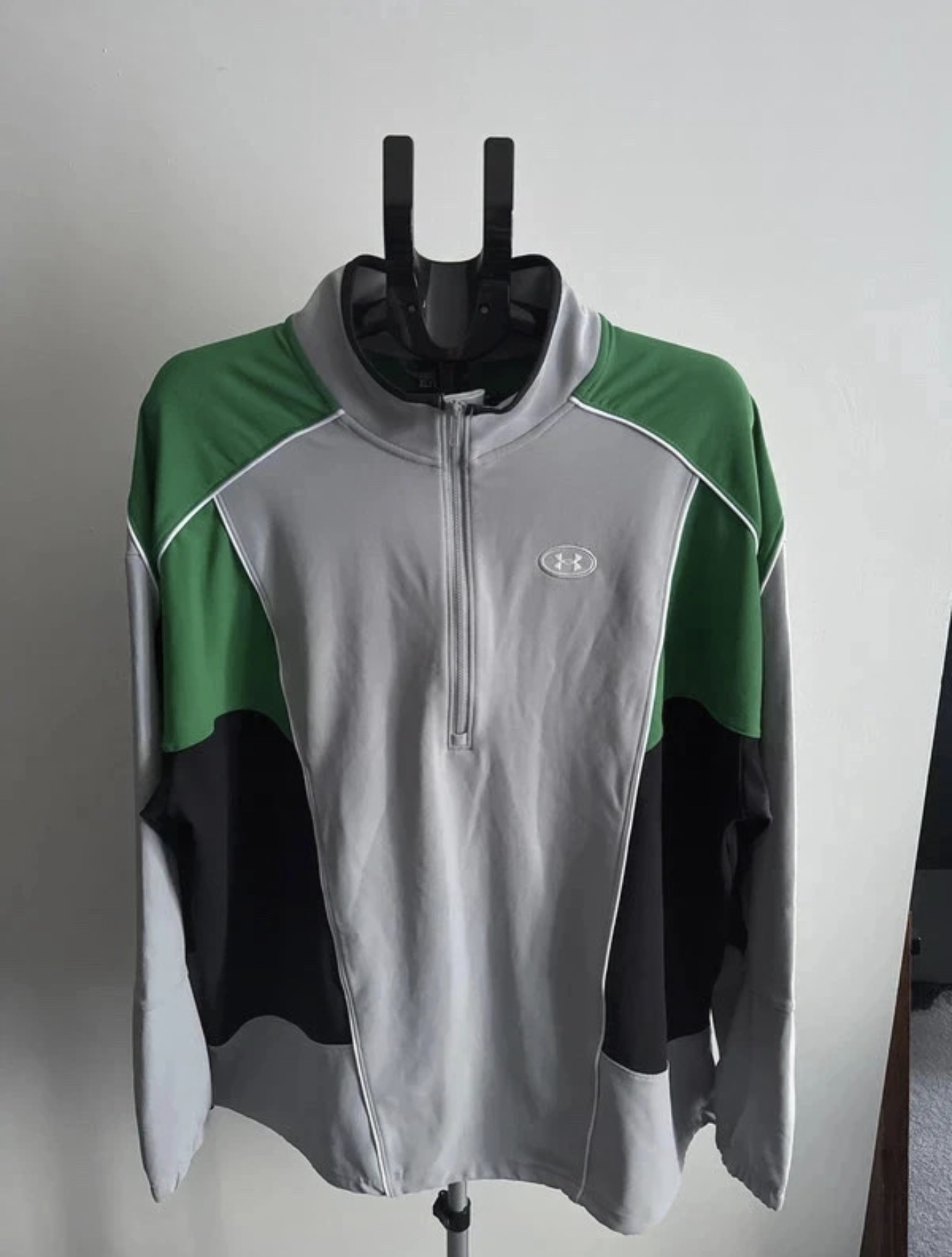 Men’s Under Armour 3/4 Zip Top - XL - New With Tags