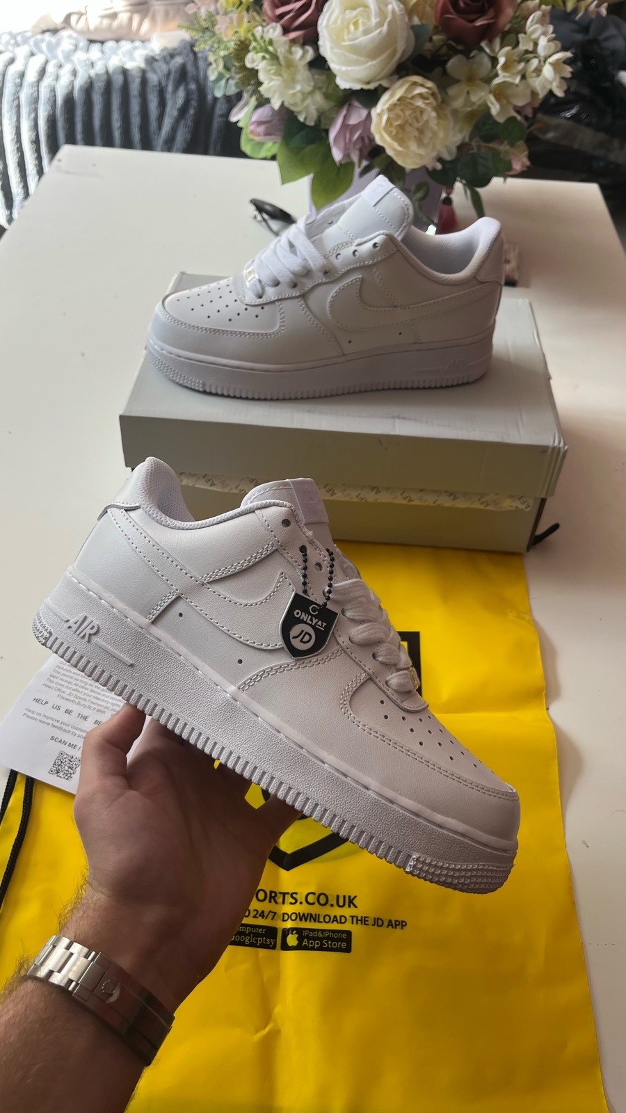Nike Air Force 1 '07 White Low Top Trainers Mens UK 6 EU 40 US 7