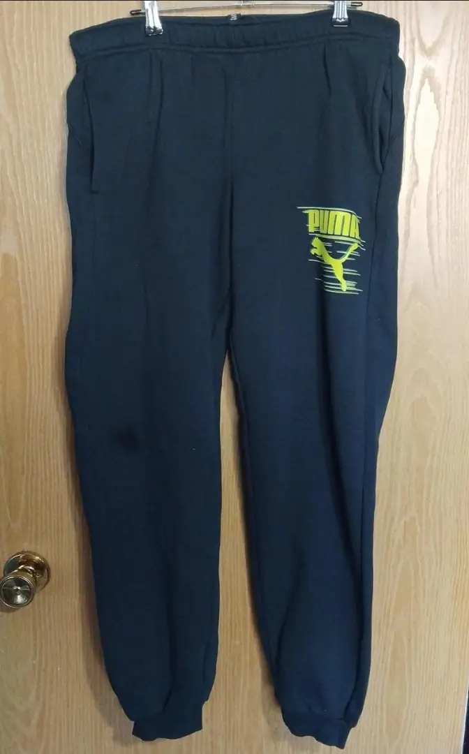 Puma sweatpants. Navy blue. Youth size 15/15