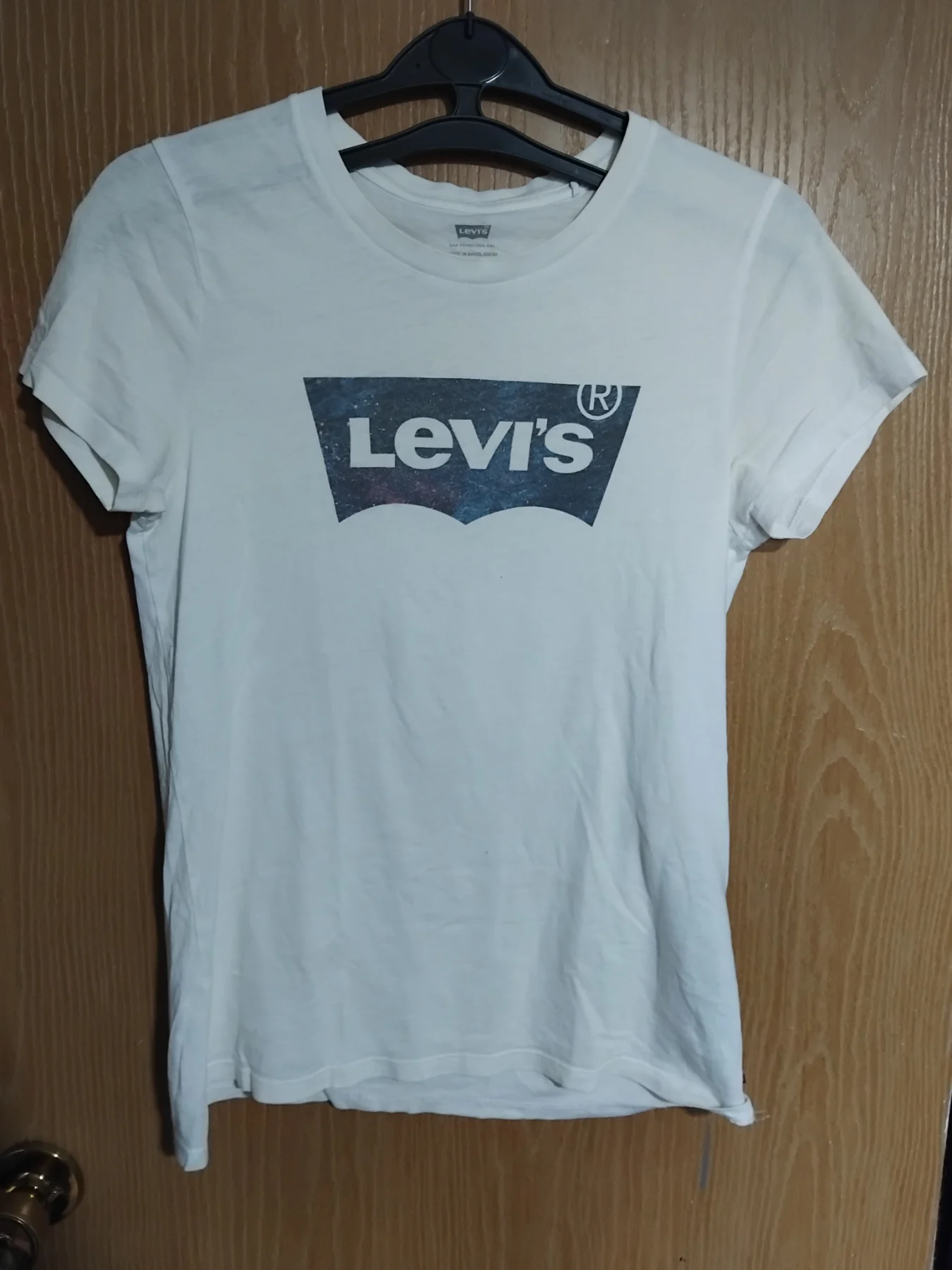 Levis t shirt. White. Size XS