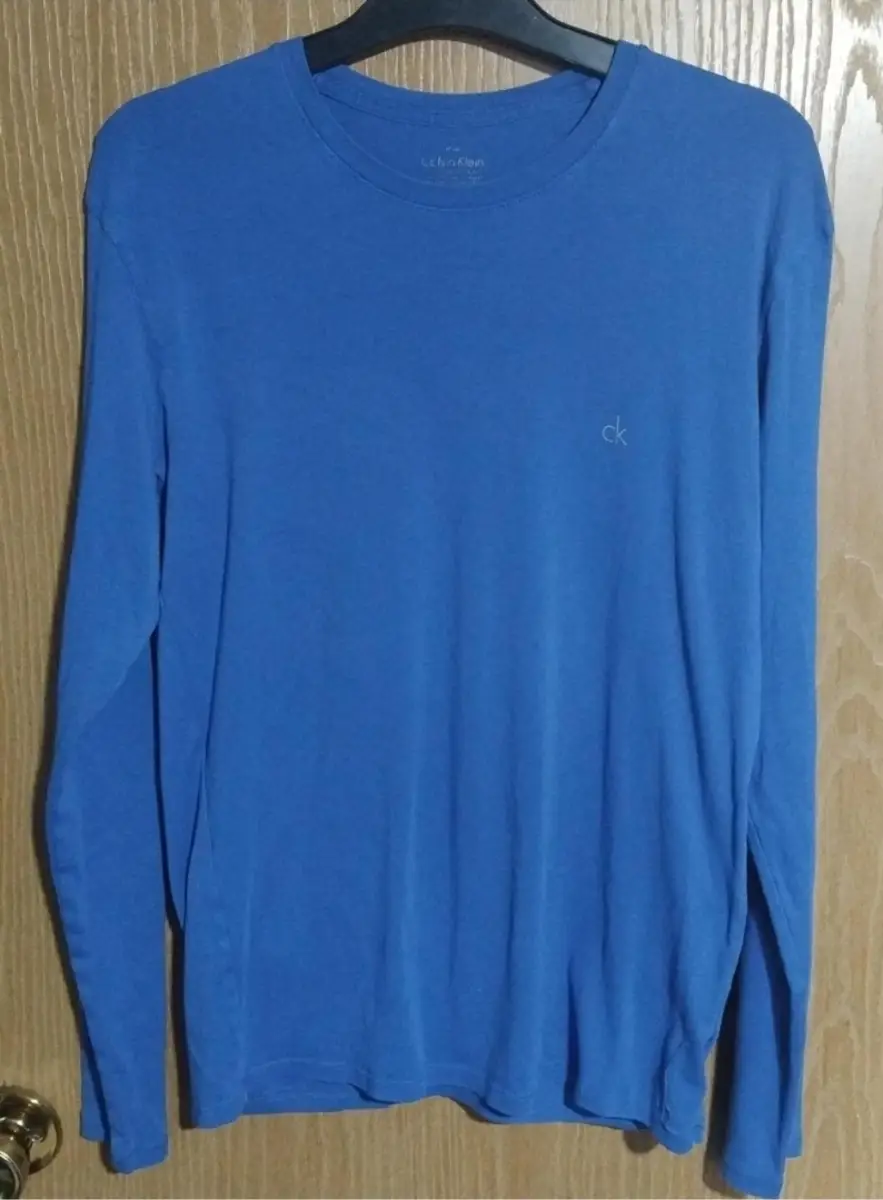 Mens calvin klein long sleeve t shirt. Size M