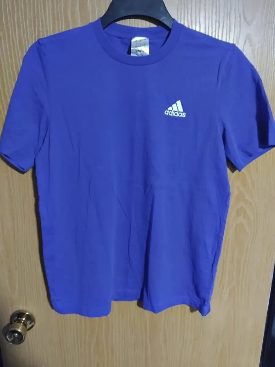 Adidas t shirt. Blue. Size S