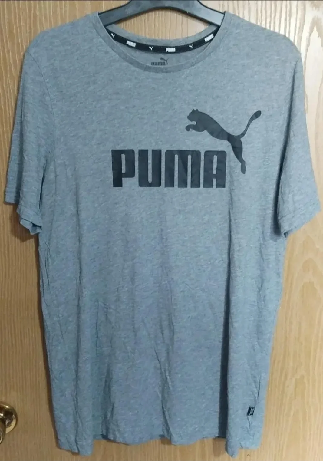 Puma t-shirt. Grey. Size M