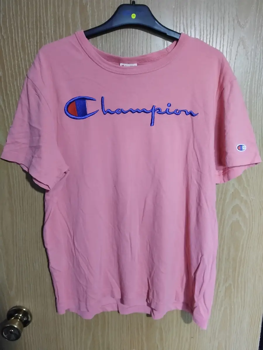 Champion t shirt. Pink. Size M