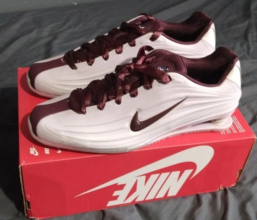 Nike shox Z SE. women's size uk 8
