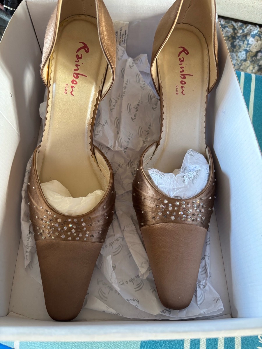 Ladies rainbow club gold shoes 5