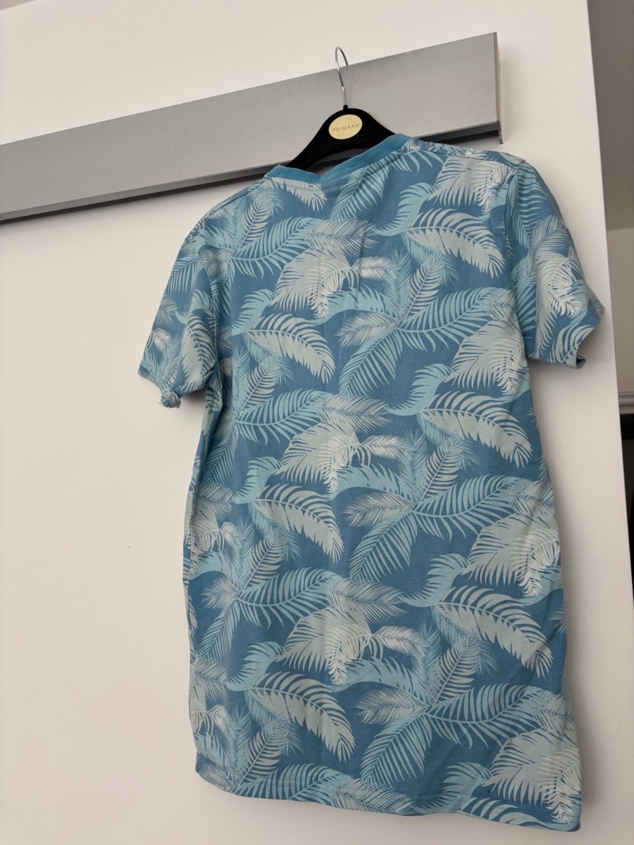 Men’s ellesse t shirt