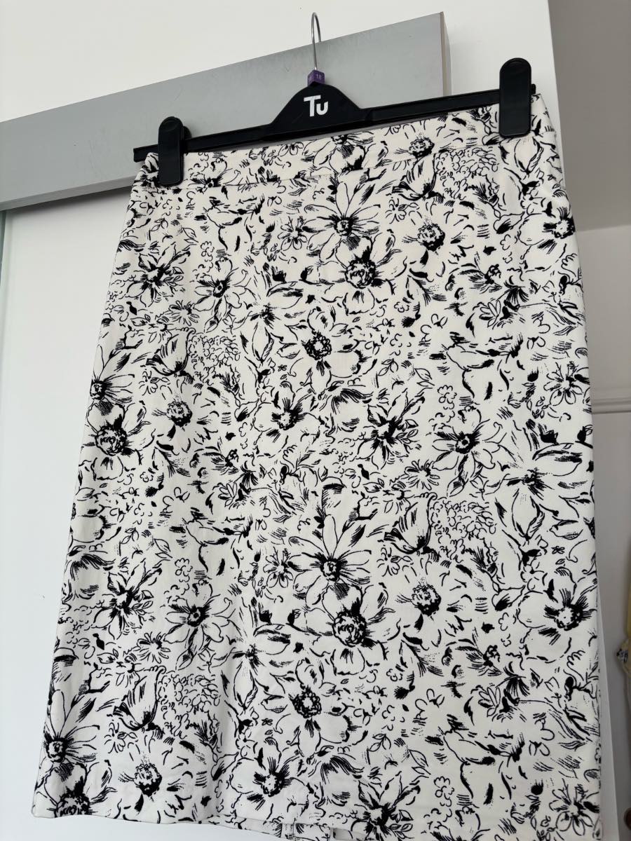 Ladies Cotton M&S summer skirt 12