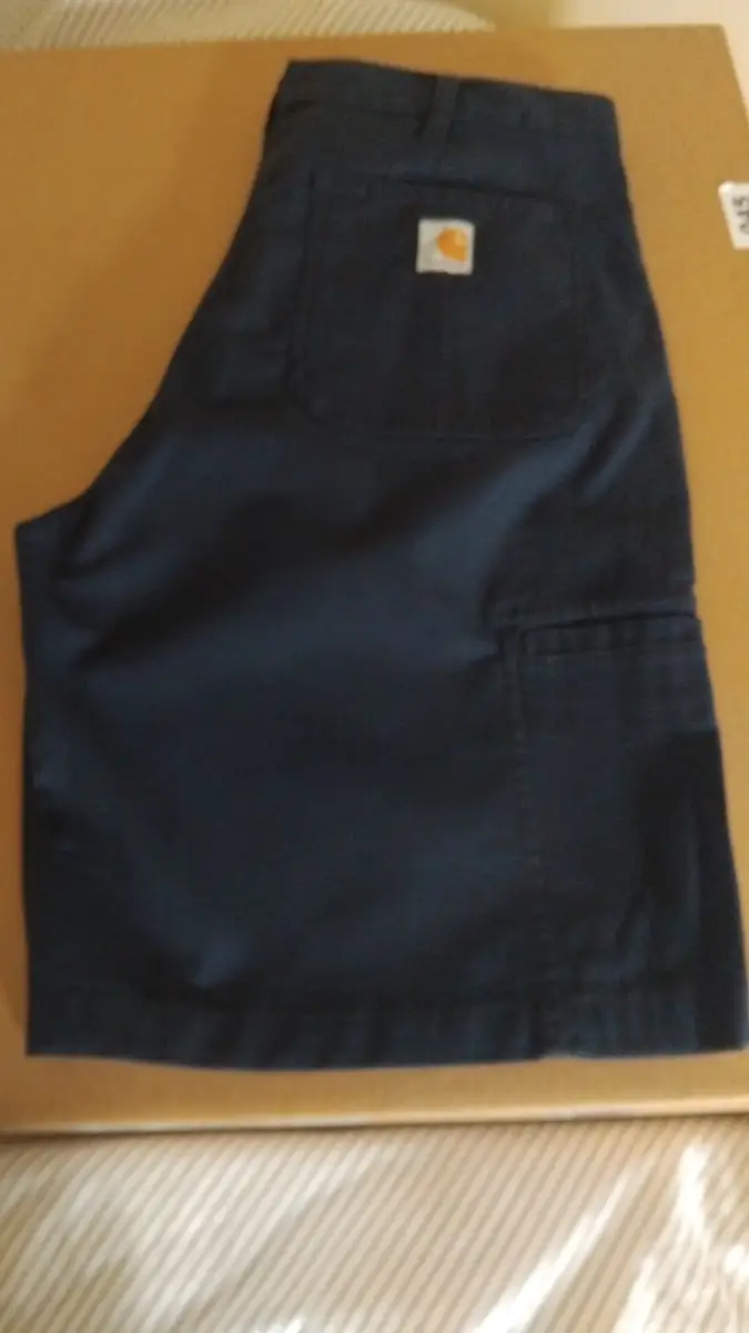 Uk Size 32W carhartt shorts