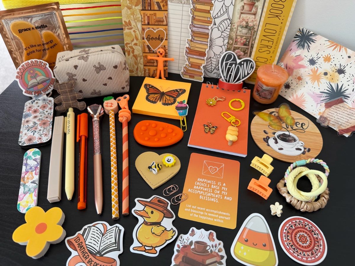 Yellow & Orange Bookish Bundle - Gift box
