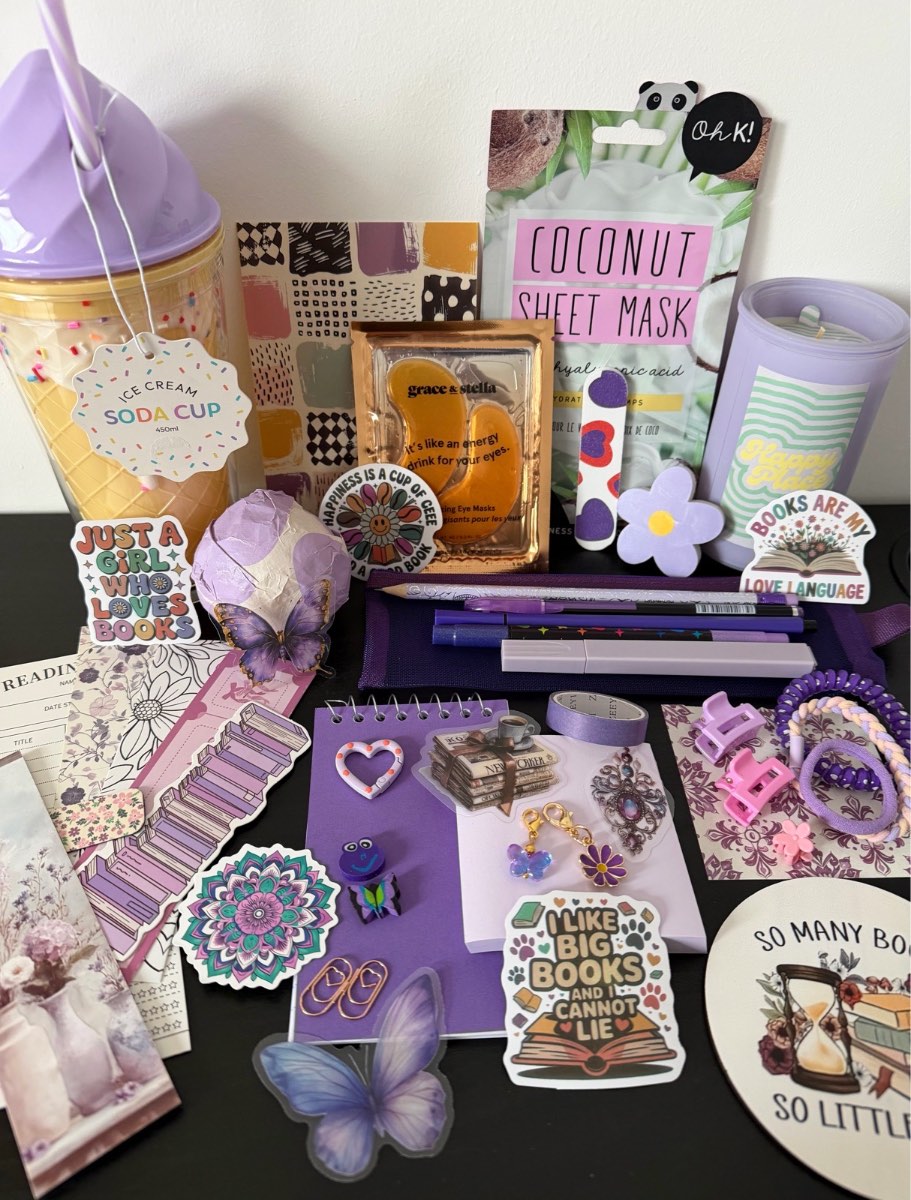 Purple & Lilac Bookish Bundle - Large gift box