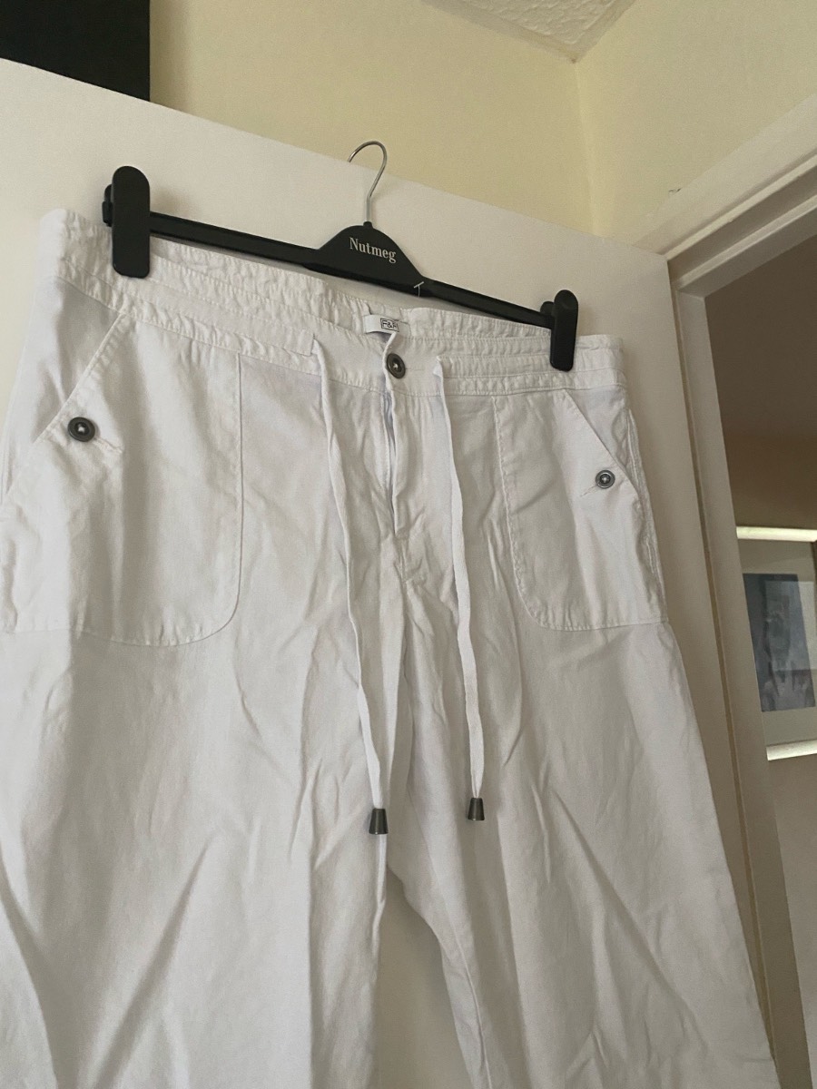F&F 18 regular white cotton trousers (411 BV)