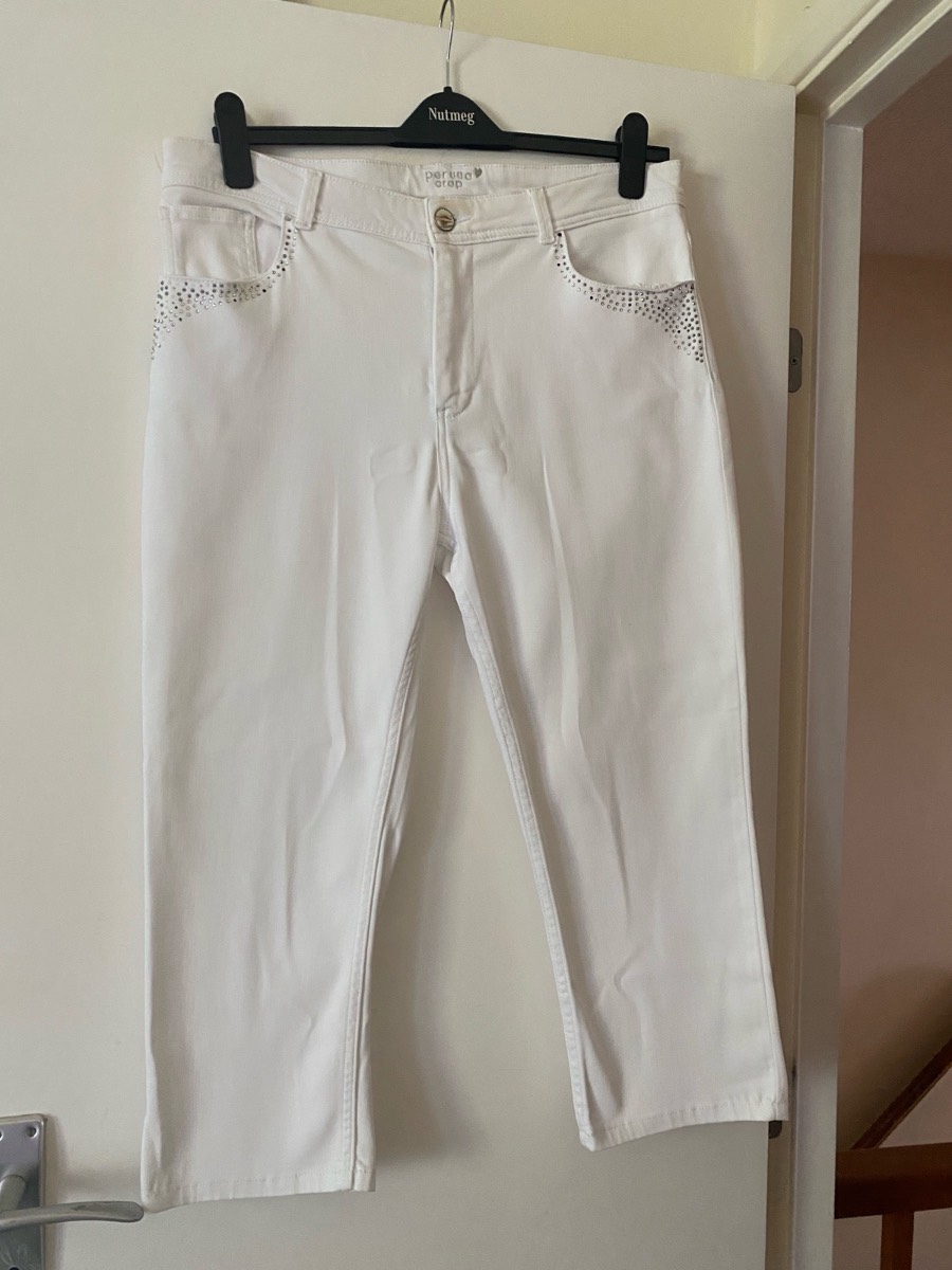 Per Una size 16 cropped white jeans (67 BV)