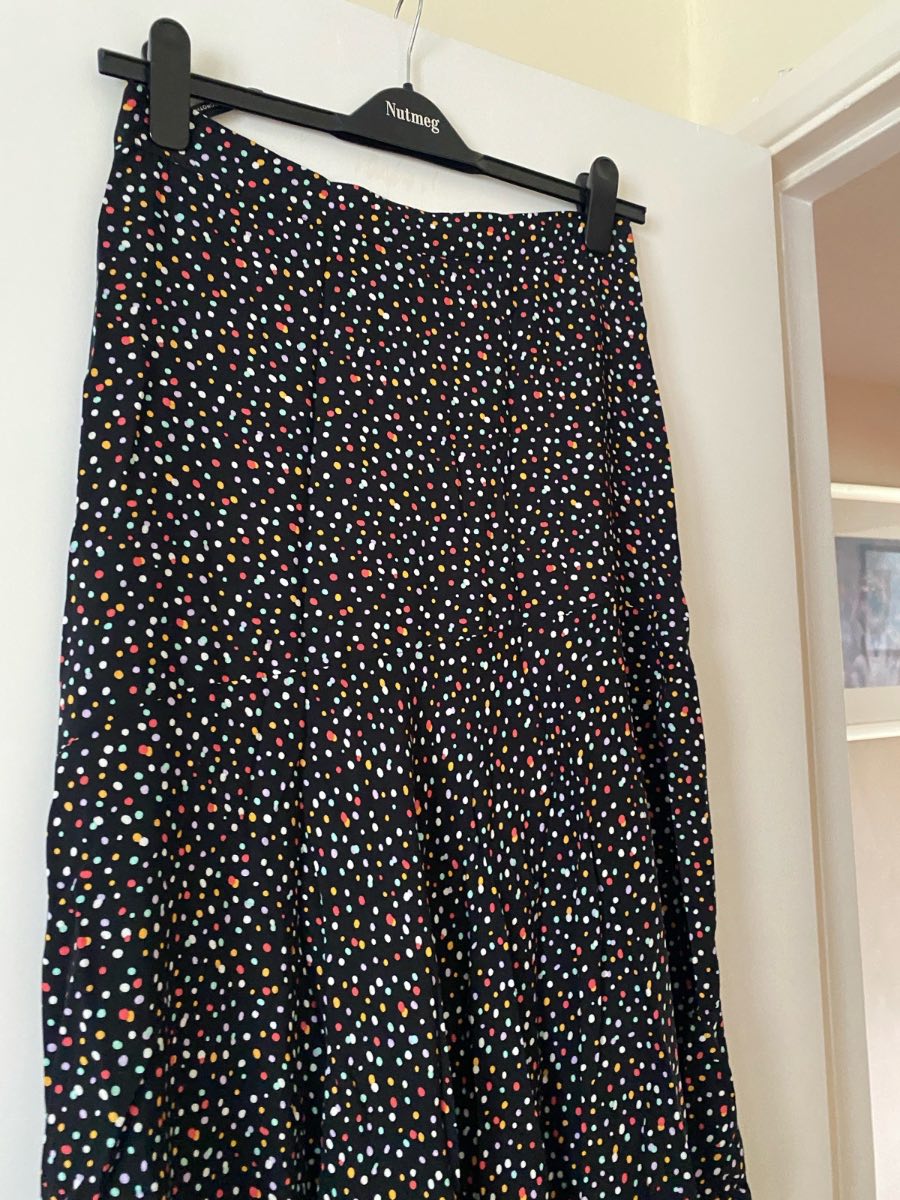 Dorothy Perkins size 12 dotty skirt (241 BV)