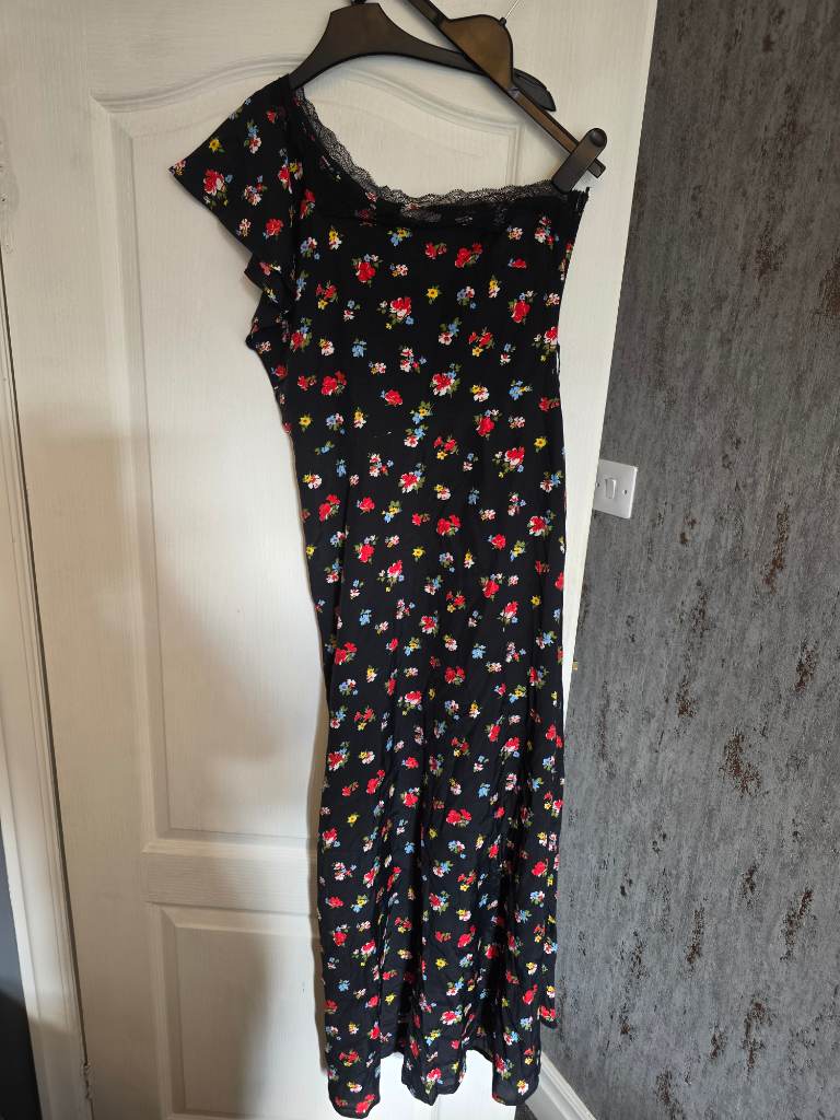 Stunning Asos Long Maxi Dress Black Floral One Shoulder Size 10