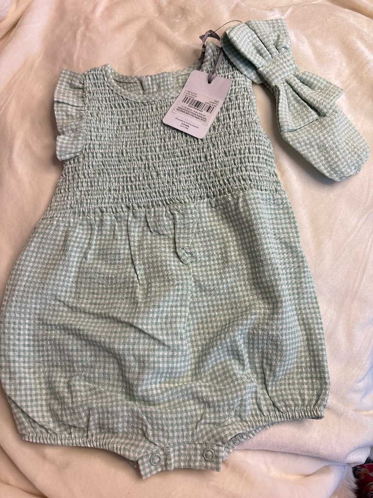 TU 0/3 months baby frilly cute romper set with heads bow new