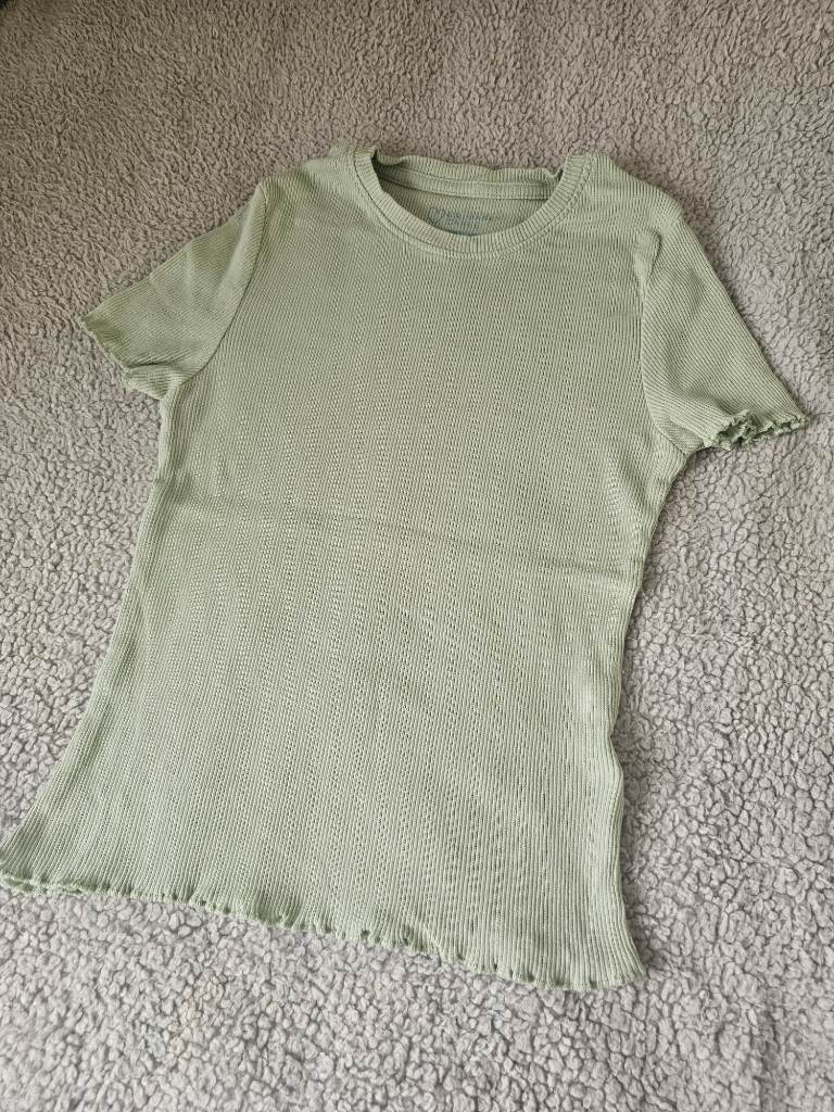 Girls Tshirt Size 10-11 Years