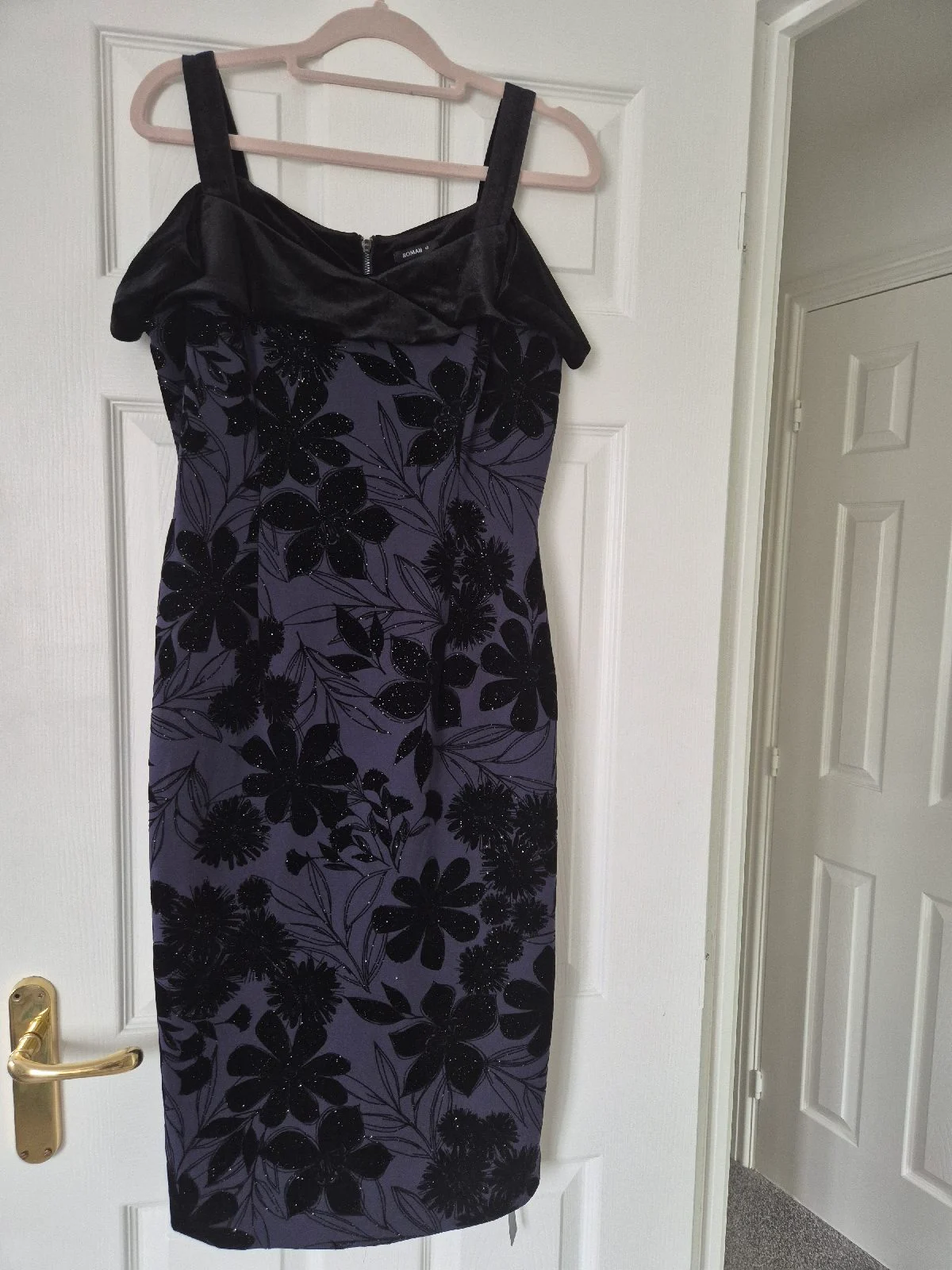 Roman dress, 12