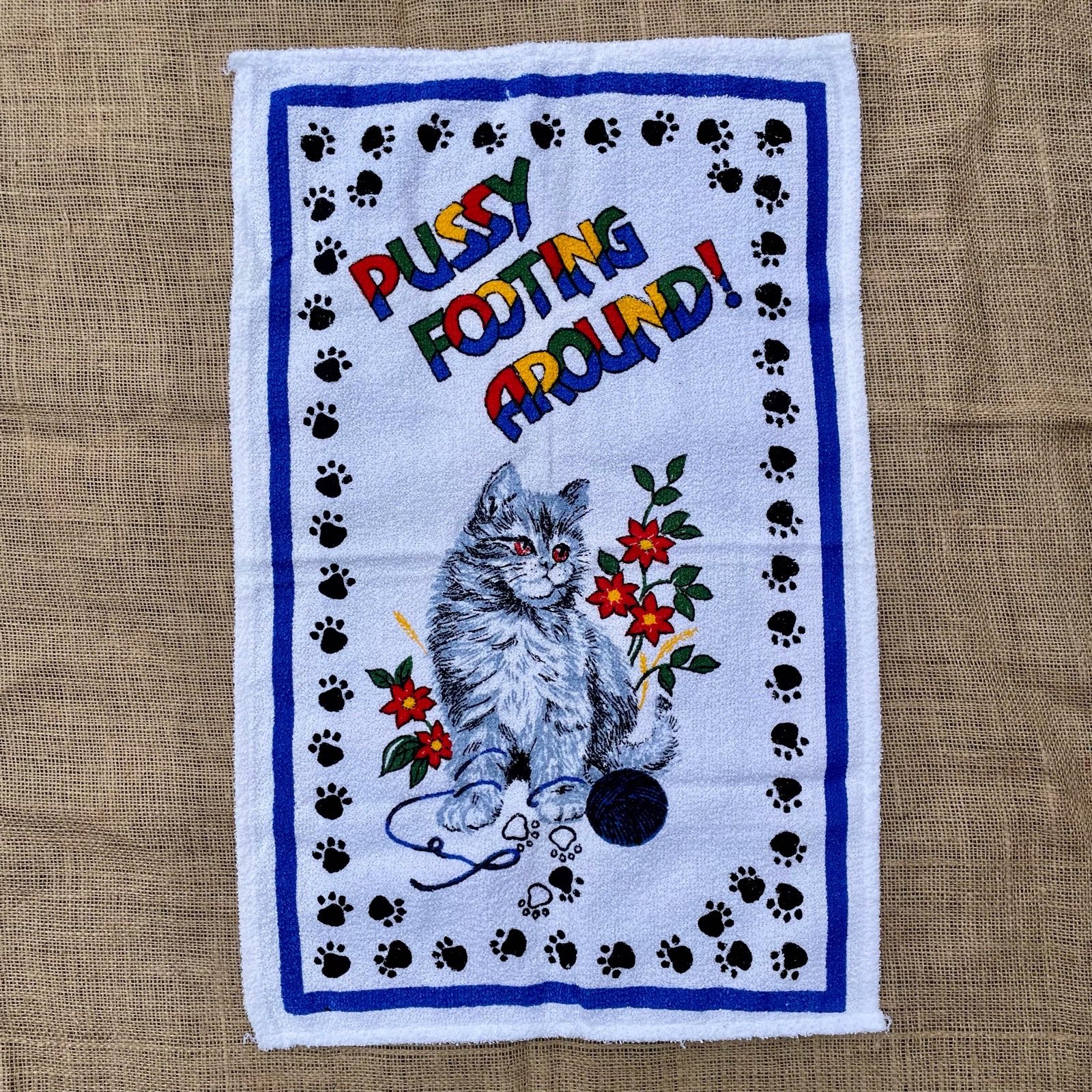 Vintage retro kitsch cat tea towel