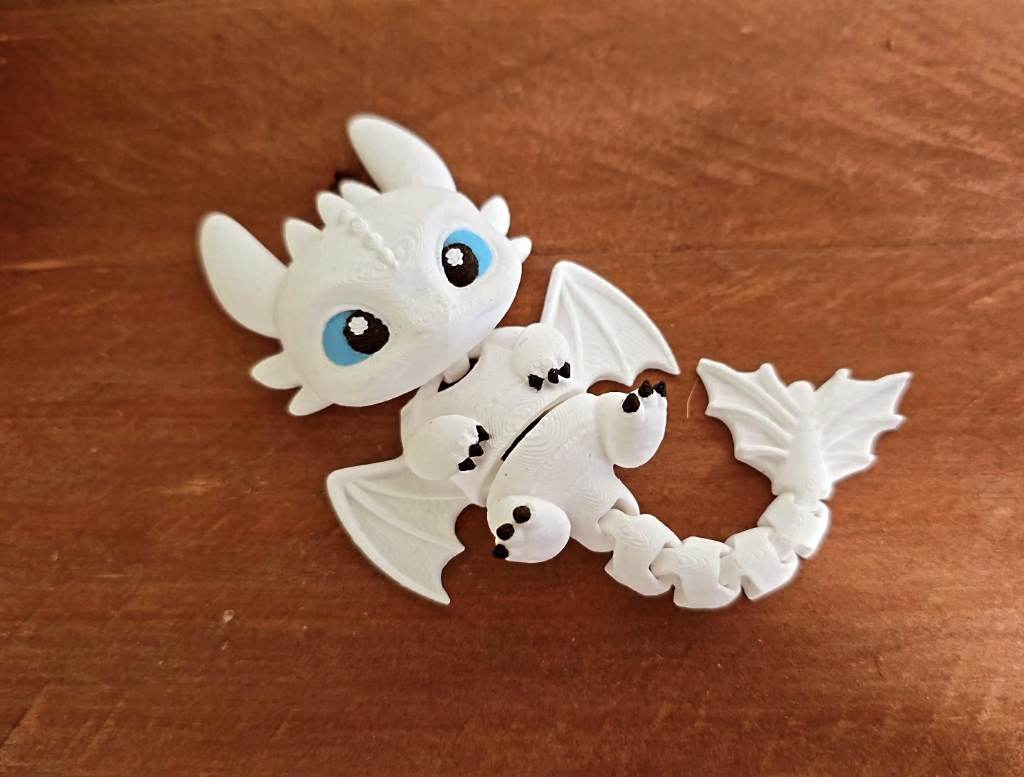 beautiful 3D printed light fury fidget toy