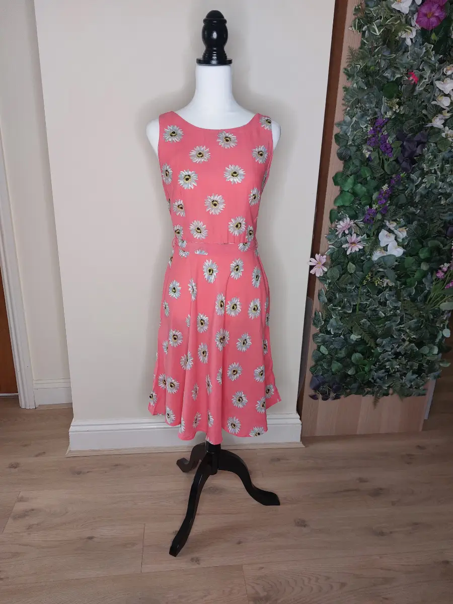 Red Herring Coral Pink Daisy Floral Viscose Midi Dress - Size 10 - Back Cut-Out Detail