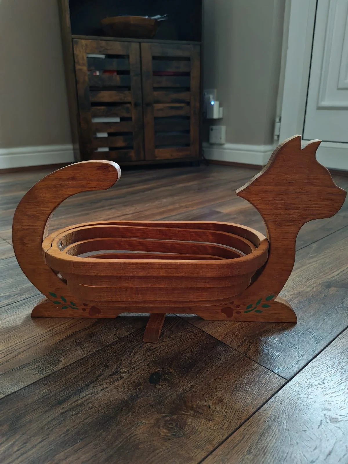 Vintage Folk Art Handcrafted Collapsible Wood Cat Shaped Wooden Basket Bowl