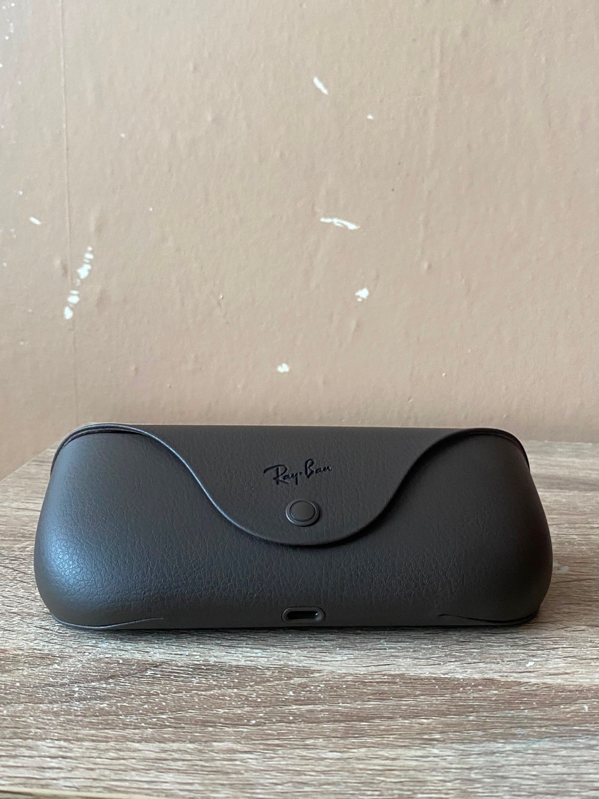 Rayban meta wayfarer gen 2 charging case