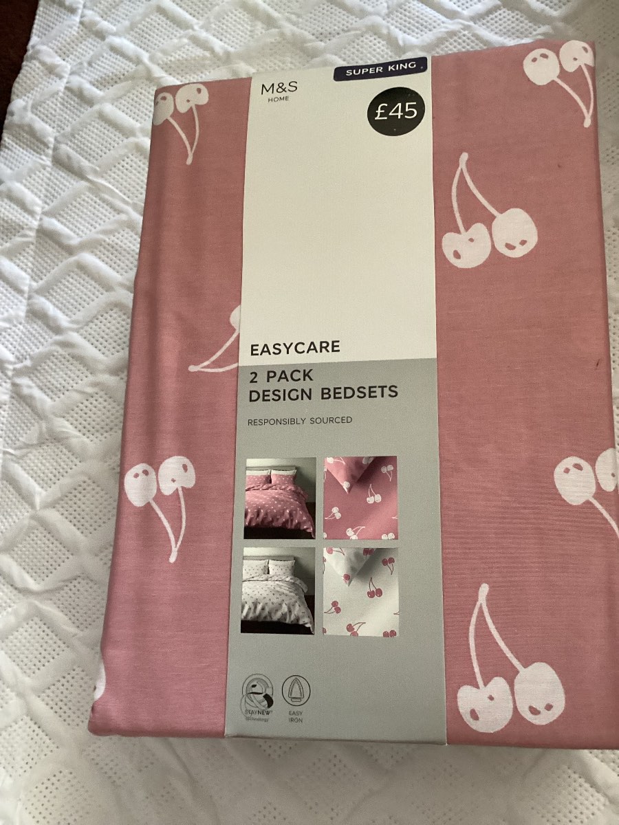 Marks and Spencer Super King Pink and White 2 Pack Bed Sets Cherry Design New