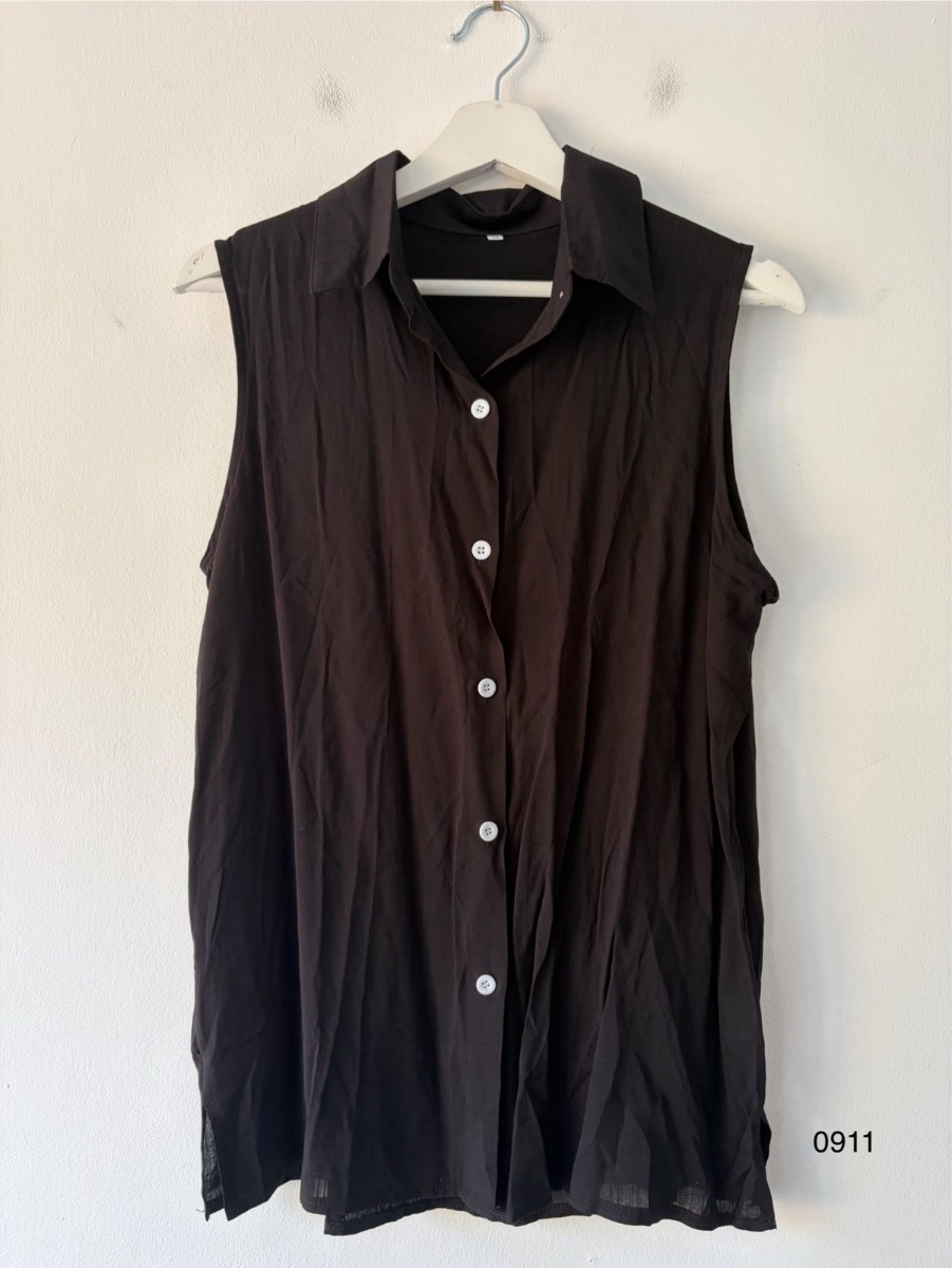 Black Sleeveless Cotton Button-Up Blouse | Size M | Classic Collared Top