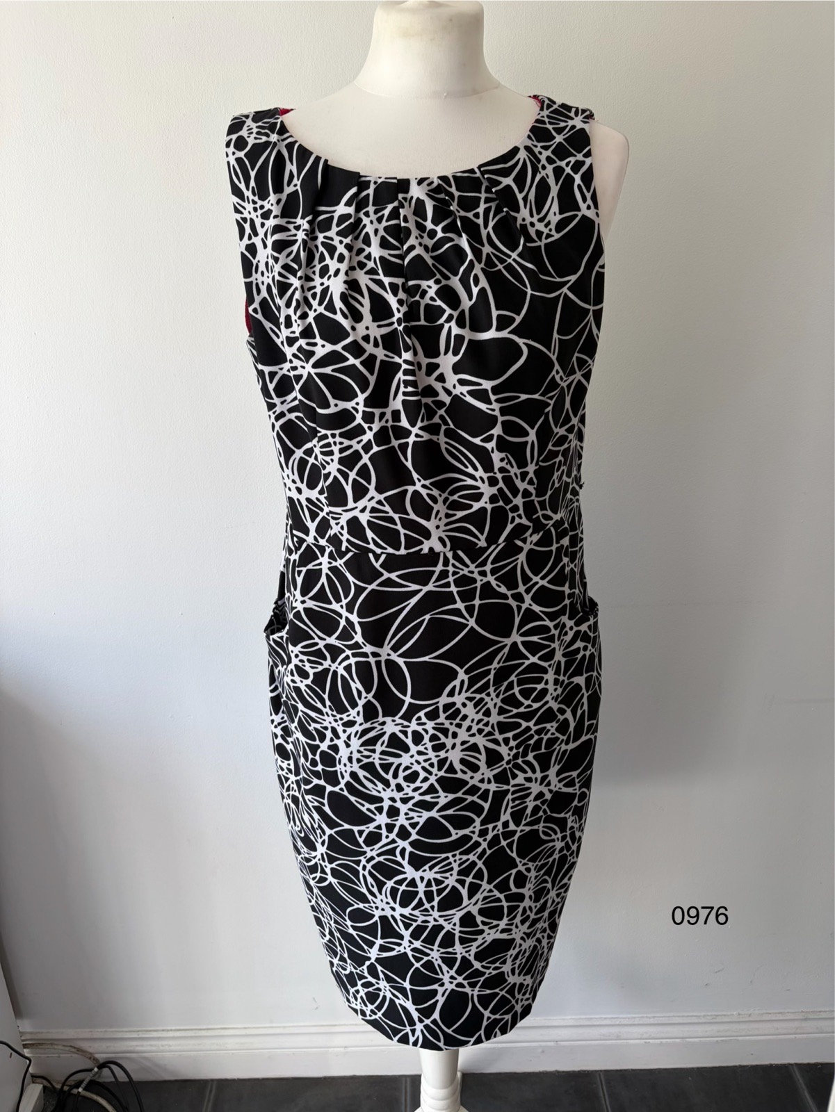 M&Co Black & White Abstract Print Dress – Size 14