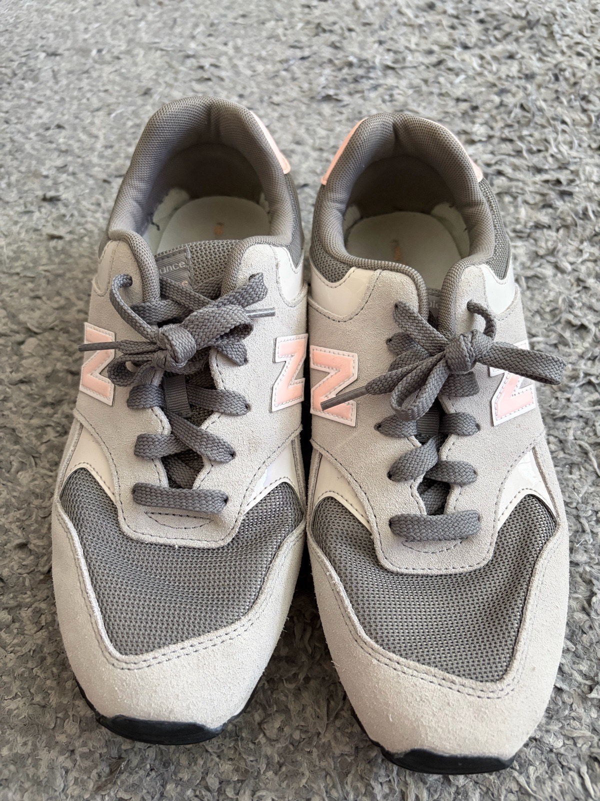 New Balance 393 Grey & Pink Trainers – UK 8 / EU 41.5