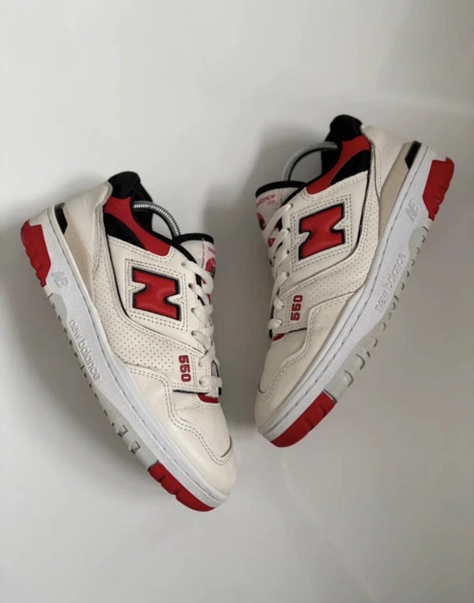 New Balance 550 Trainers "Sea Salt True Red" Size 6.5 Excellent Condition