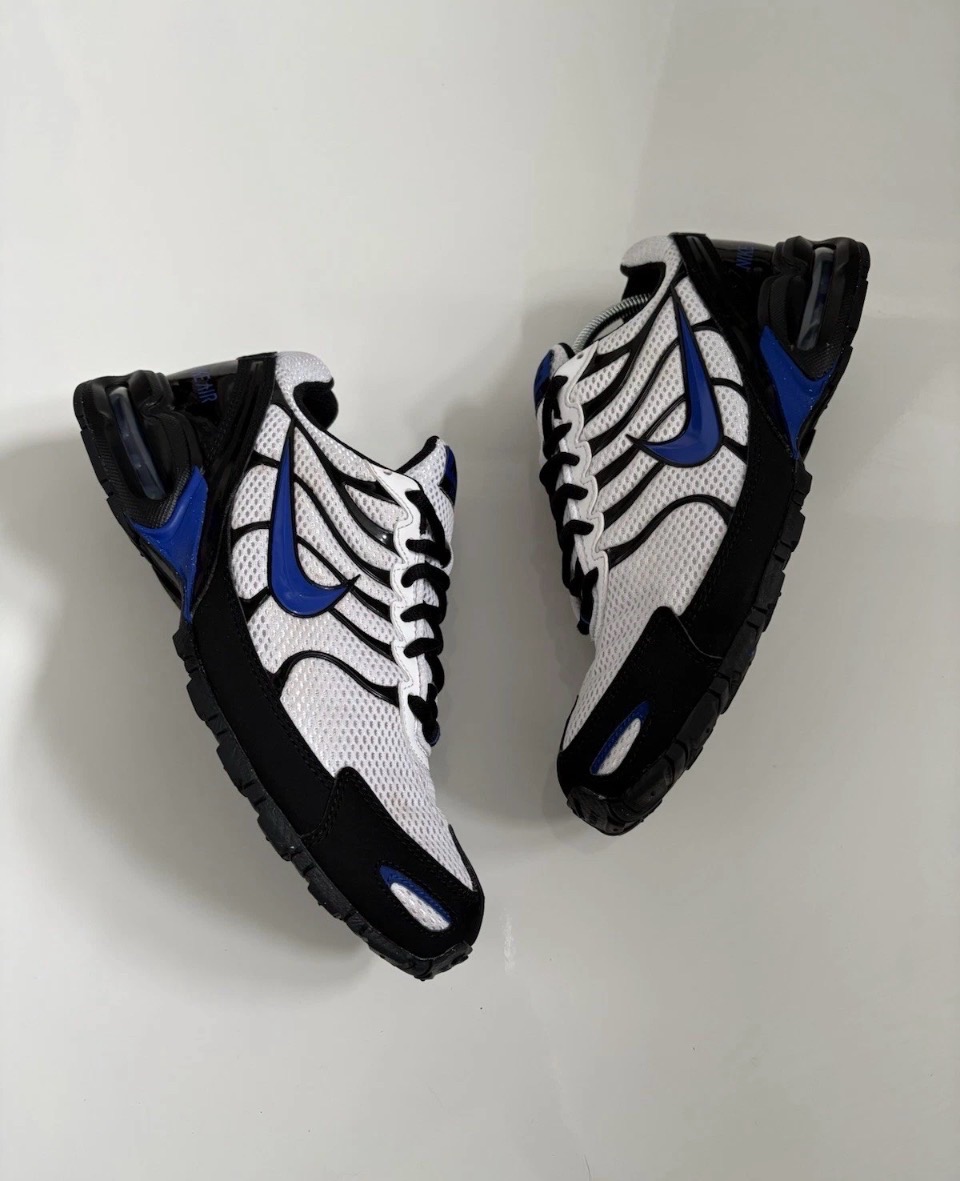 Nike Air Max Torch 4 Trainers "White/Hyper Blue/Black" UK 8 Excellent Condition