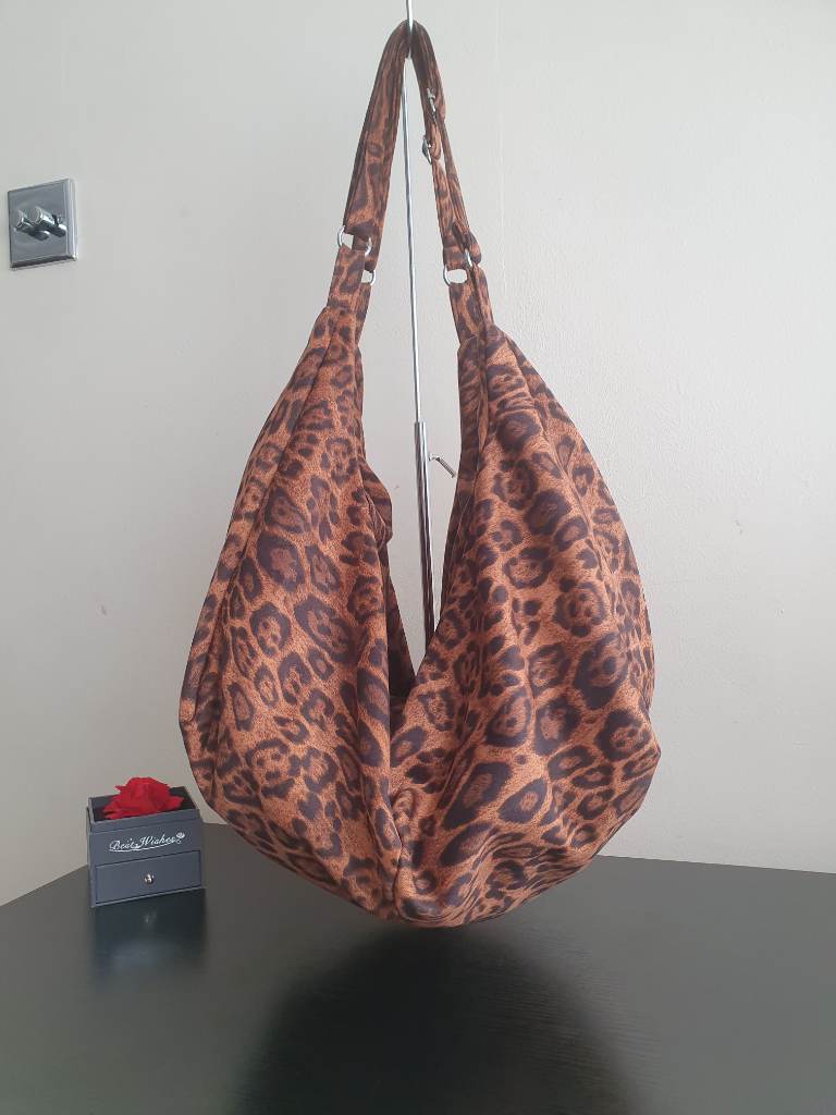 Women's 2 in 1 Leopard Print Bag - Lightweight Hobo & Anti - Theft Backpack
