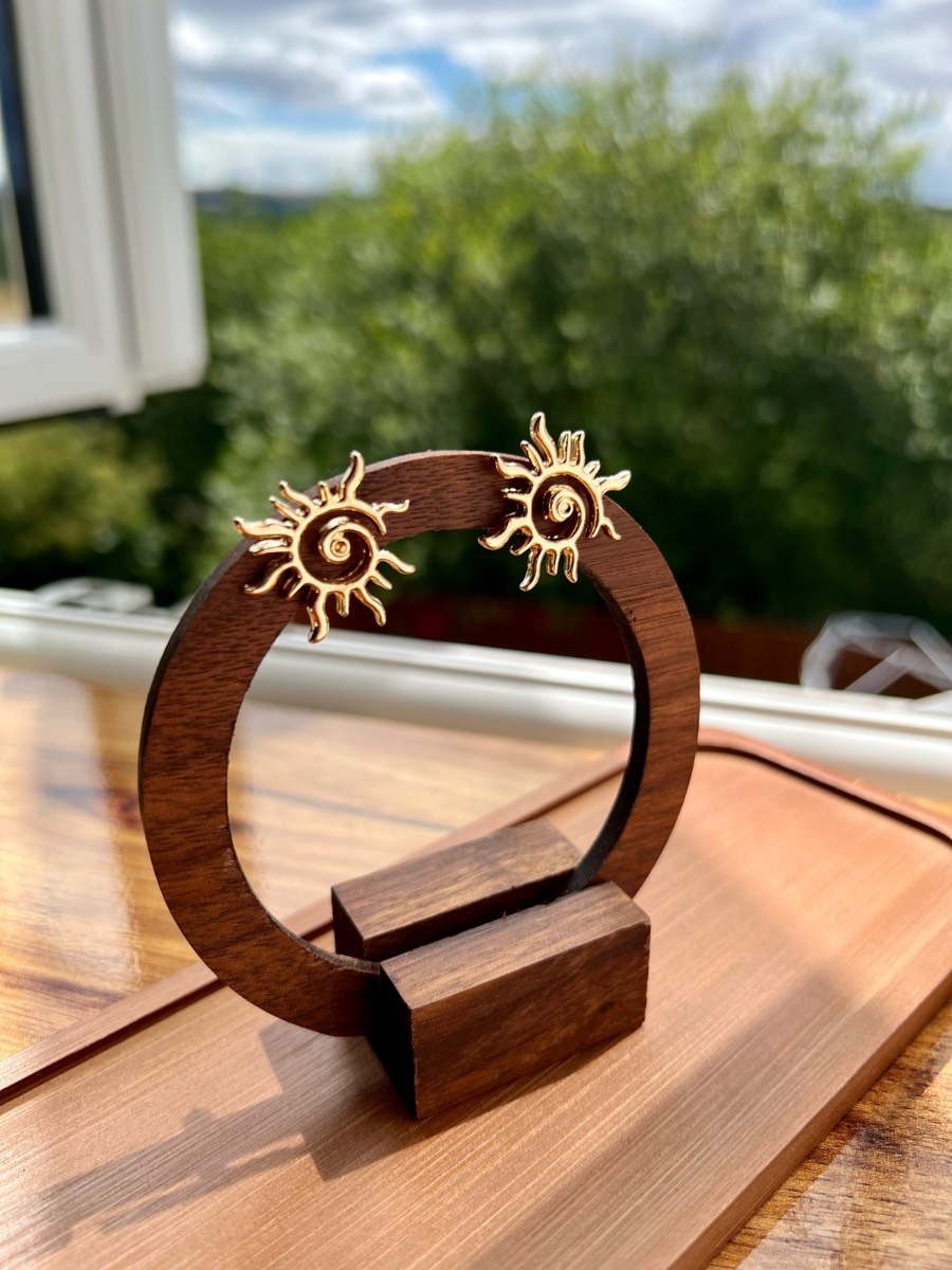 Gold plated sun shape summer essential earrings