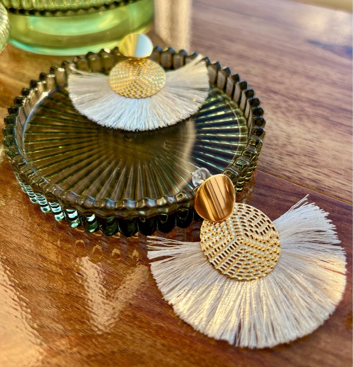Gold Tone White Tassel Fan Drop Stud earrings
