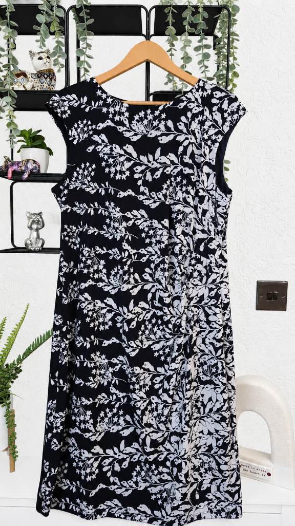 Roman Originals Navy & White Floral Stretch Shift Dress UK 18 Lined