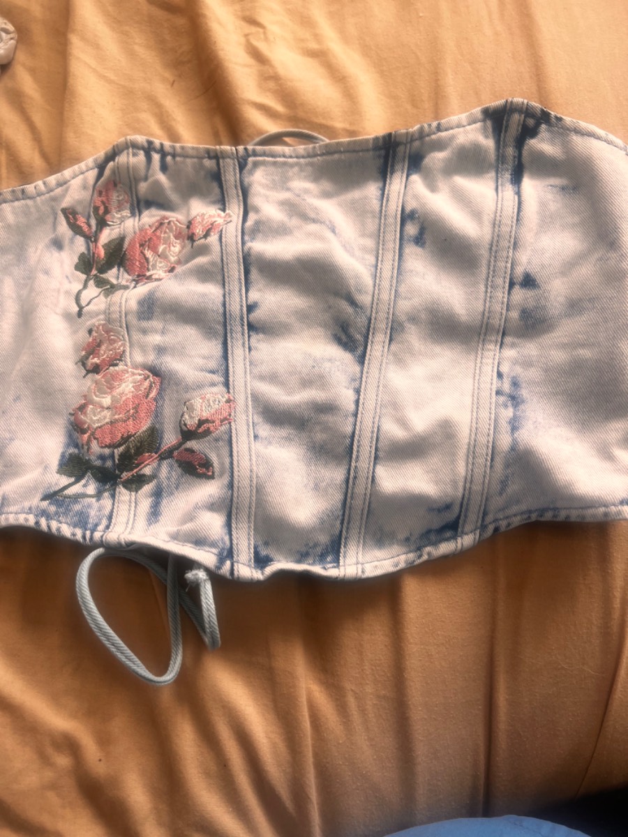 Crop top