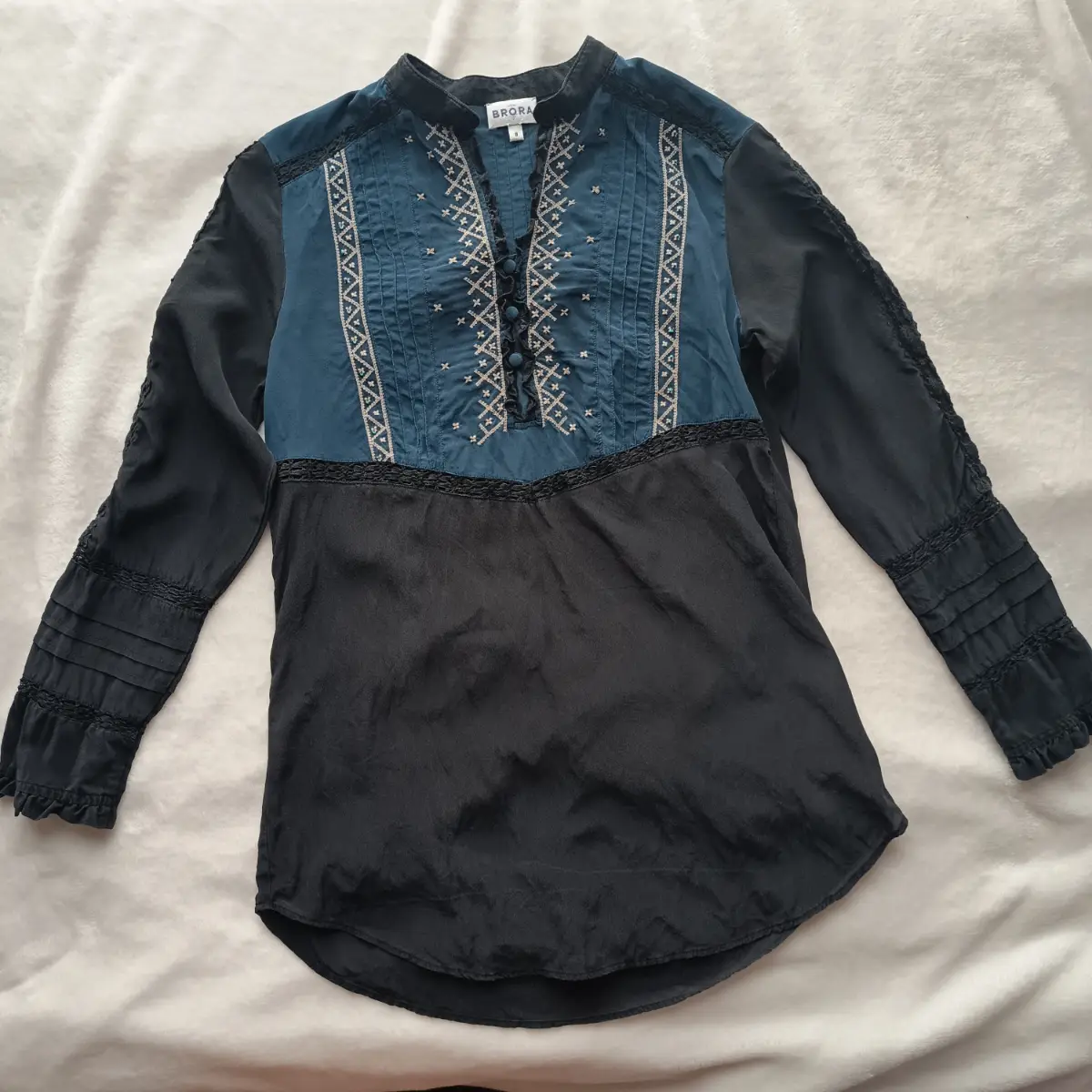 Brora Luxury Bohemian Embroidered Blouse – Size UK 8. 100% silk