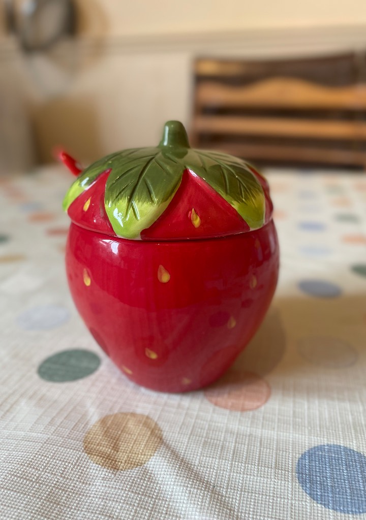 Strawberry Shaped Ceramic Sugar Bowl/Jam Pot with Lid & Spoon