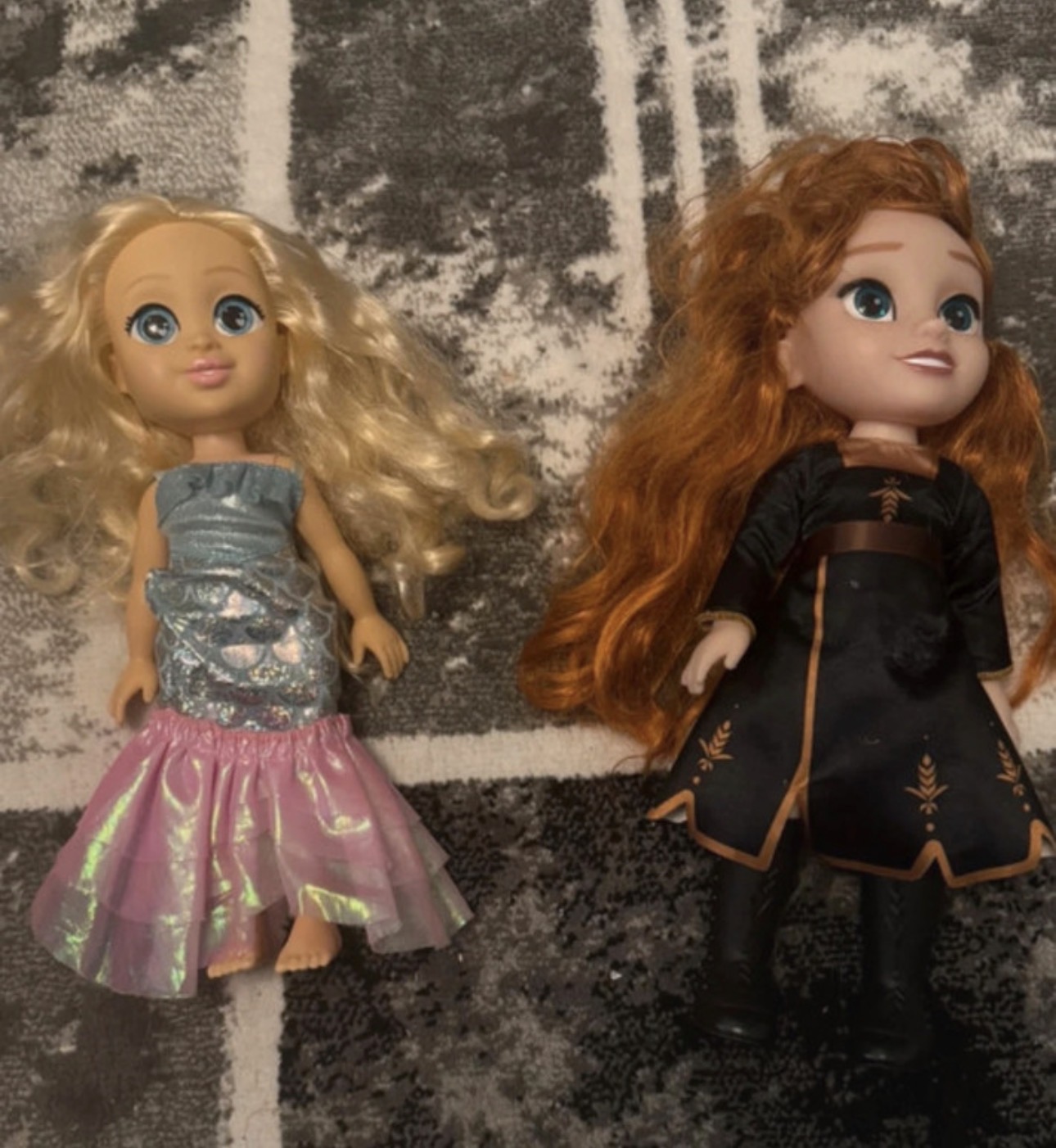 2 Disney toddler dolls