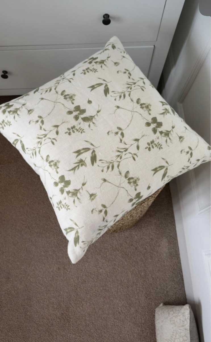 Floral cushion